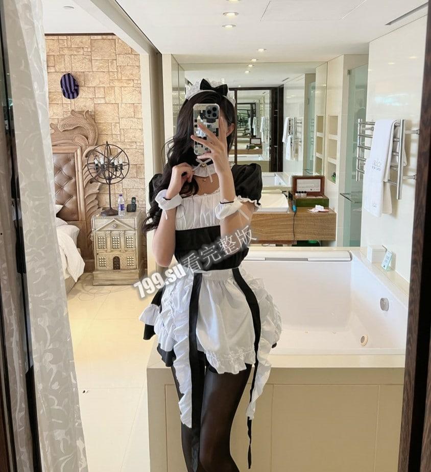 抖音百万粉丝!九头身 1.84 米红唇艳女仆葛征 土豪 1V1 视频泄漏!-7