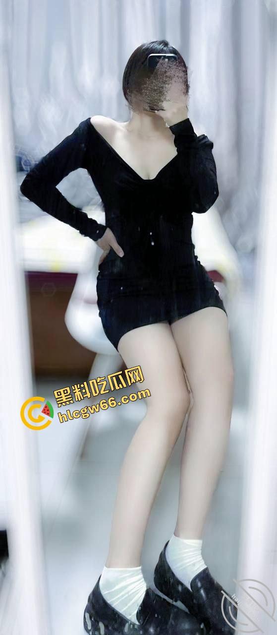 海角精品帖子，巨乳表姐住我家.在大城市的网红表姐被渣男伤透了心，瞒着家人要偷偷跑回来！-8