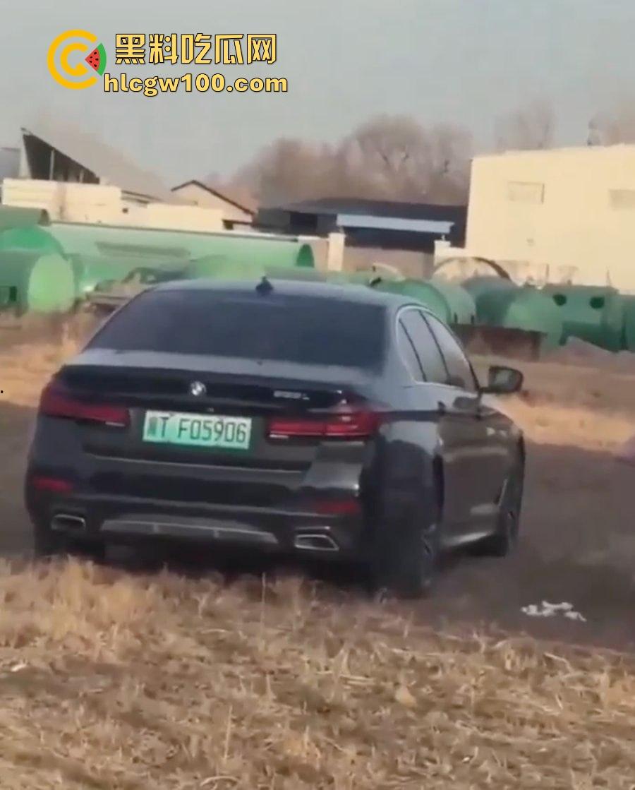 2025新年第一车震,河北【冀TF05906】车主田野激战,小蜜骑电动车赴约挨操,村口卫生纸撒一地!-7