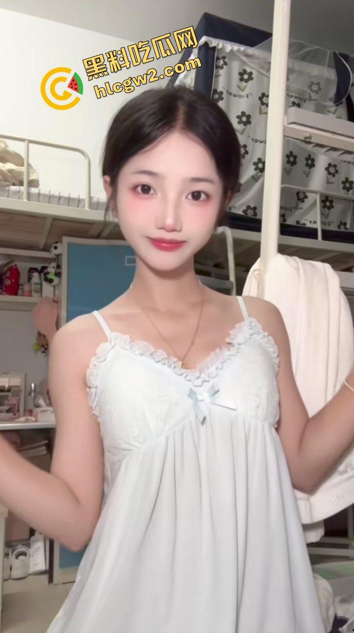 宜宾职业大专反差清纯女网红『小七犟o』和体育生男友酒店做爱 内射粉穴!独家曝光!-2