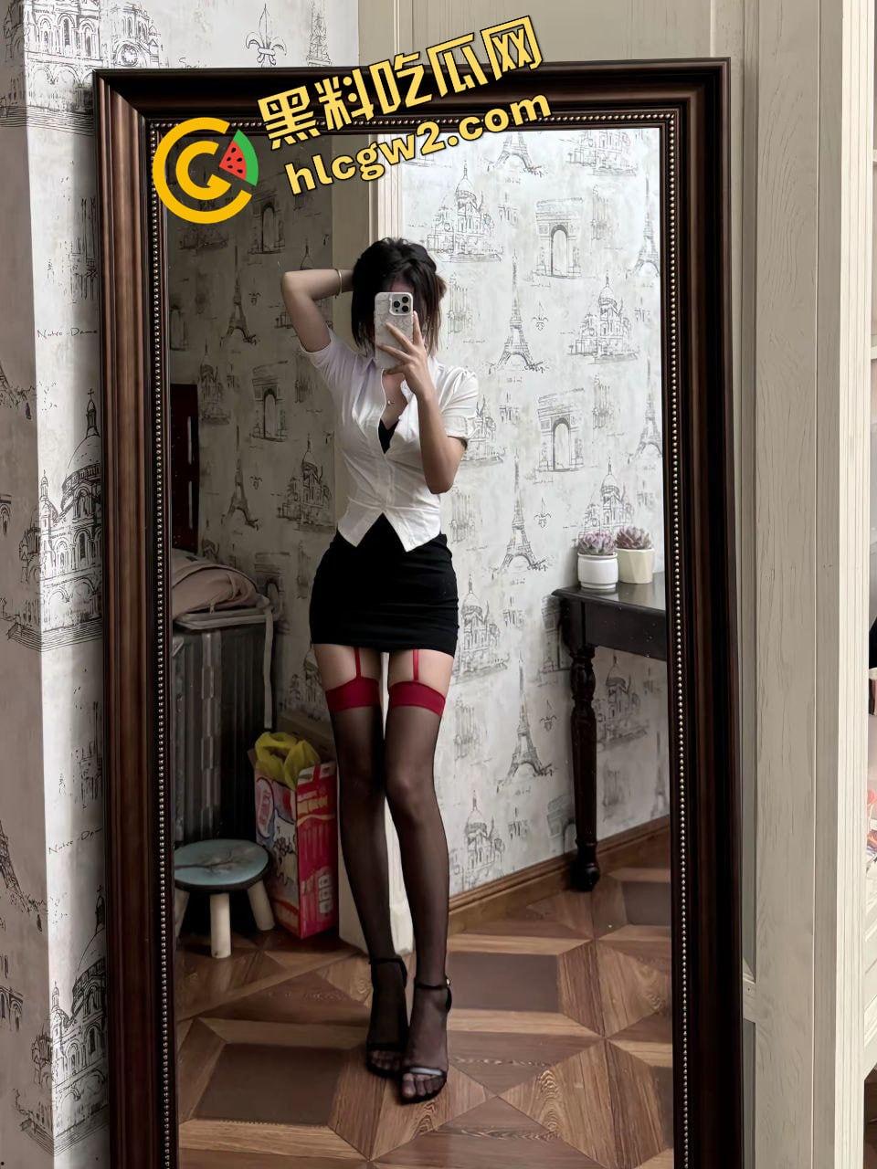 宜宾职业大专反差清纯女网红『小七犟o』和体育生男友酒店做爱 内射粉穴!独家曝光!-7