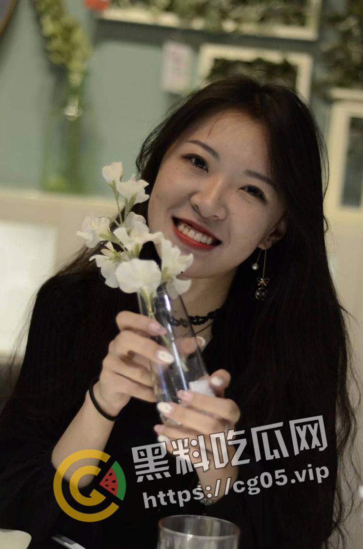 南京幼师反差婊 约出来吃饭后打炮竟然不愿意 老哥直接一巴掌 脸都打肿了 臭着脸被操哭-2