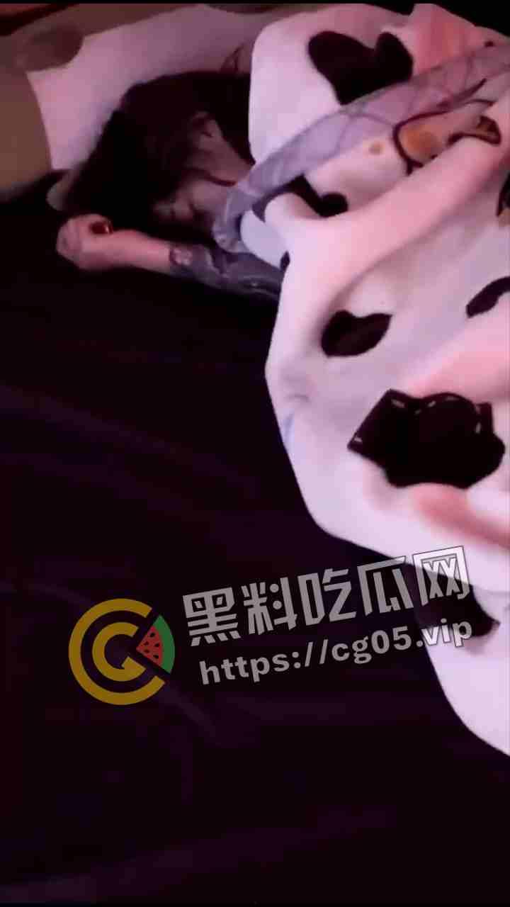 一眼丁真 鉴定为烟里有毒!恶臭男在电子烟里下毒控制溜冰女还发群炫耀 说自己还是国家公务员-7