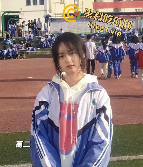 合肥天门中学高中生「苏淼」激情开房视频曝光!清纯乖乖女反差骑乘爆操!-1