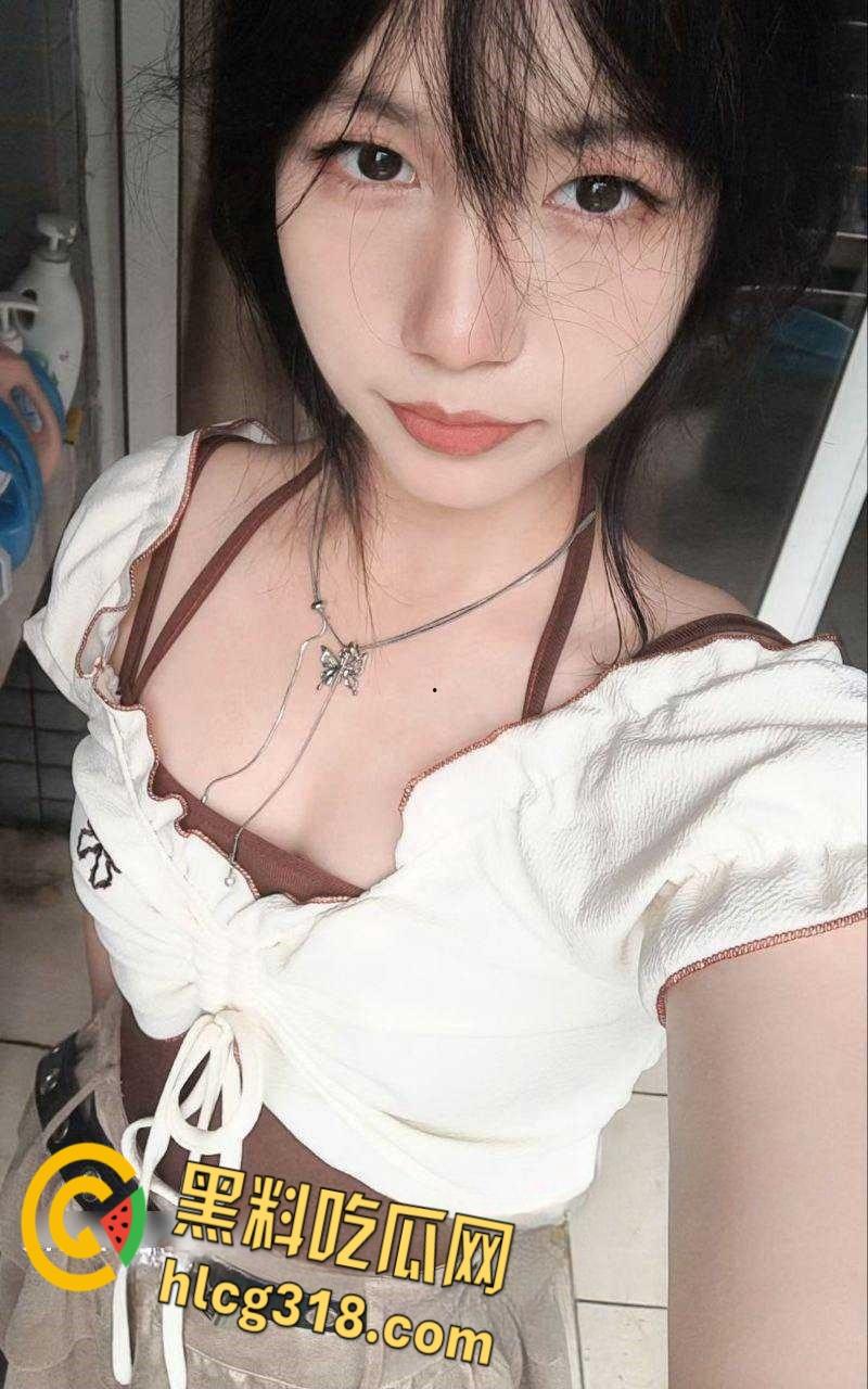 推特网红反差【清原】,稚嫩大学生酒店全裸,白虎嫩穴太紧,被露脸猛干逼肿潮喷 !-1