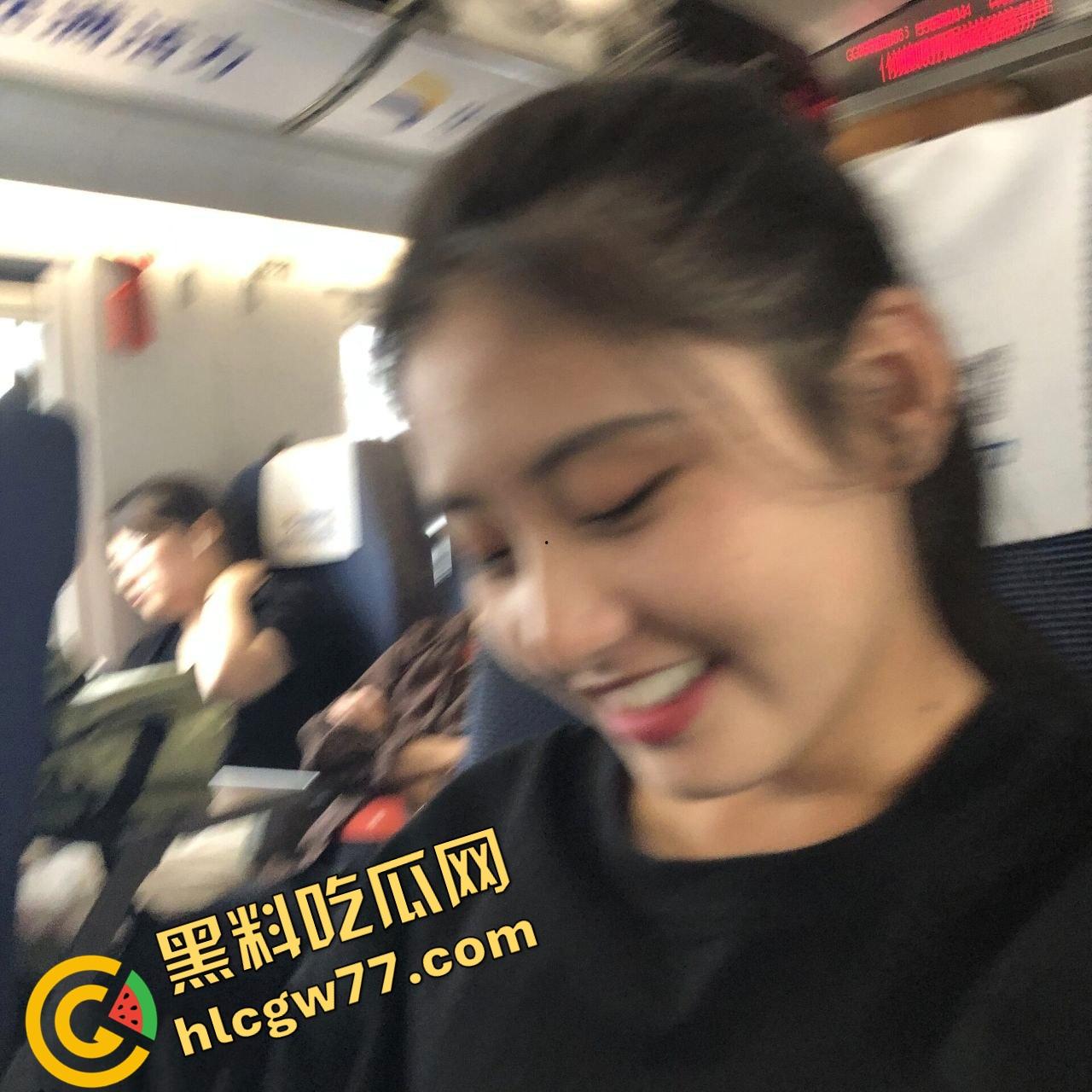 宁夏清纯系大学生【杨梦兰】甜美学妹床上变小妖精,粉嫩蜜穴夹得猛男叫苦!-4