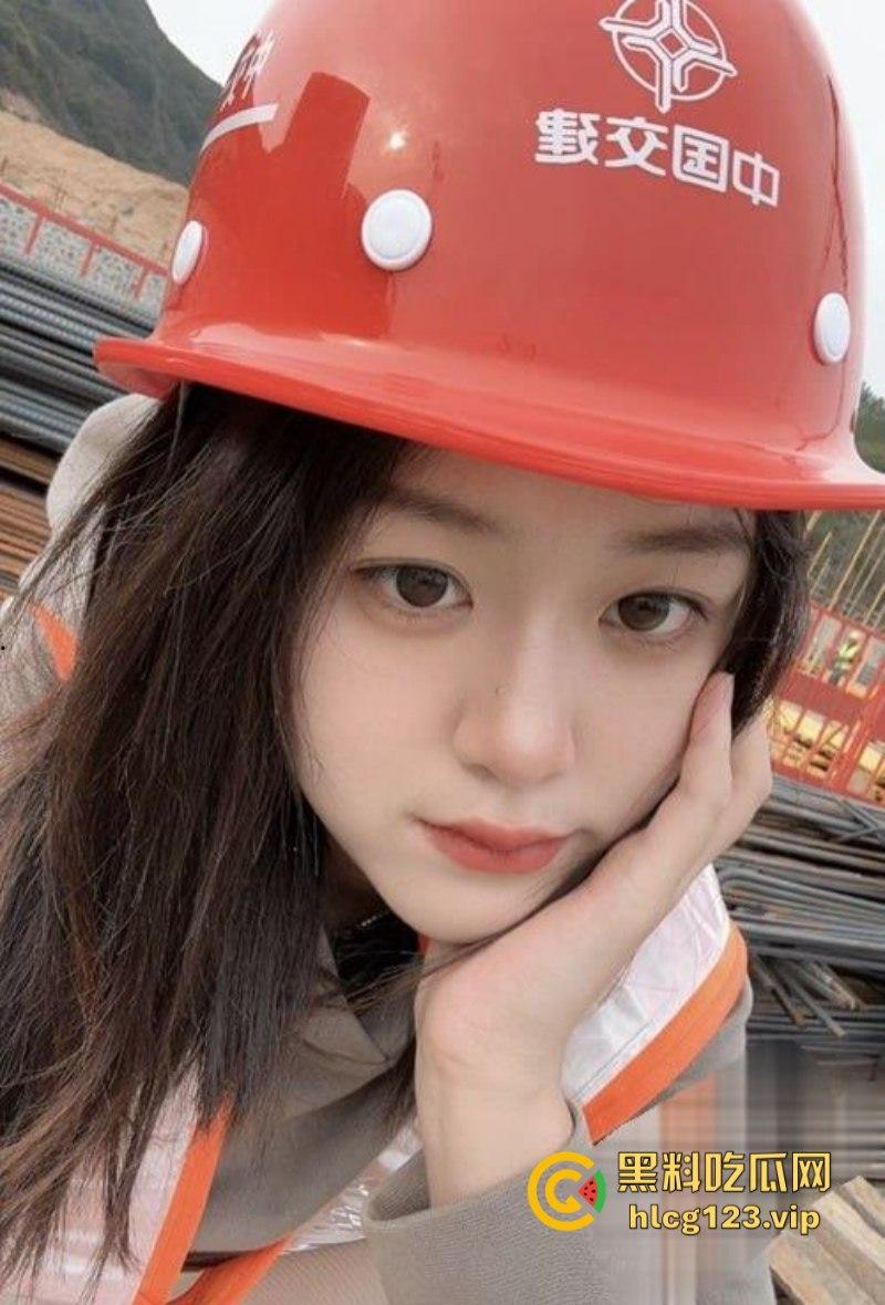 中信建投东北项目经理【王德清】跟实习生工地车震!展露母狗本色内射淫穴骚浪情景视频曝光!-1