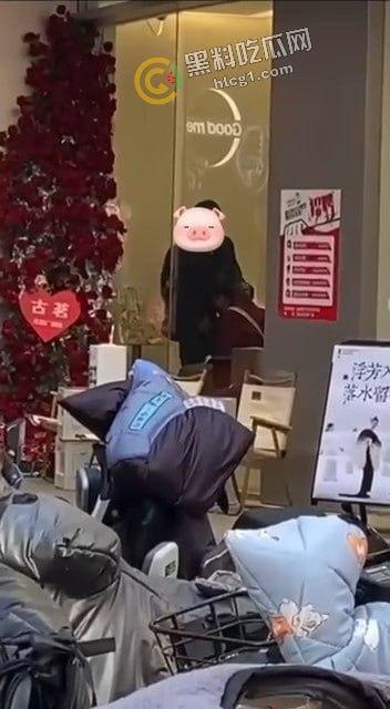 古茗店内惊现口爆老板，员工地下车库车震，梁山龙城广场沸腾了！-1