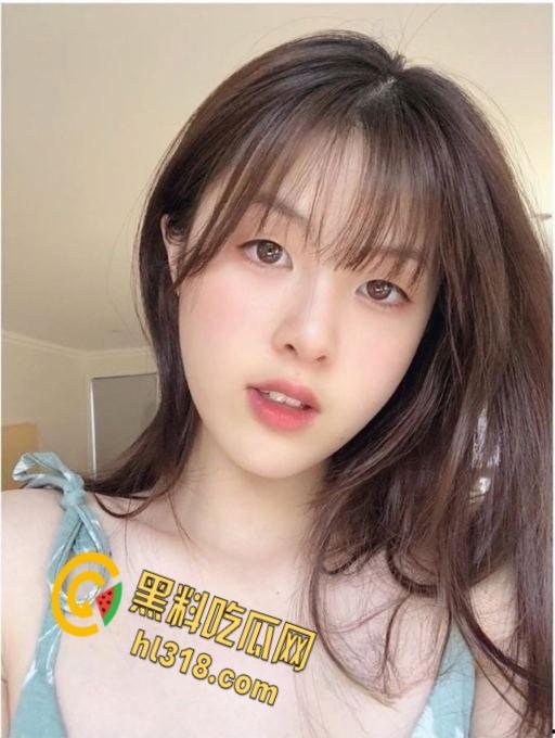 桌游馆搭讪清纯女大【马思纯】,白虎阴唇粉嫩诱人,亲亲嘴就淫水泛滥,性欲如狼似虎,被窝里口爆吞精 !-1