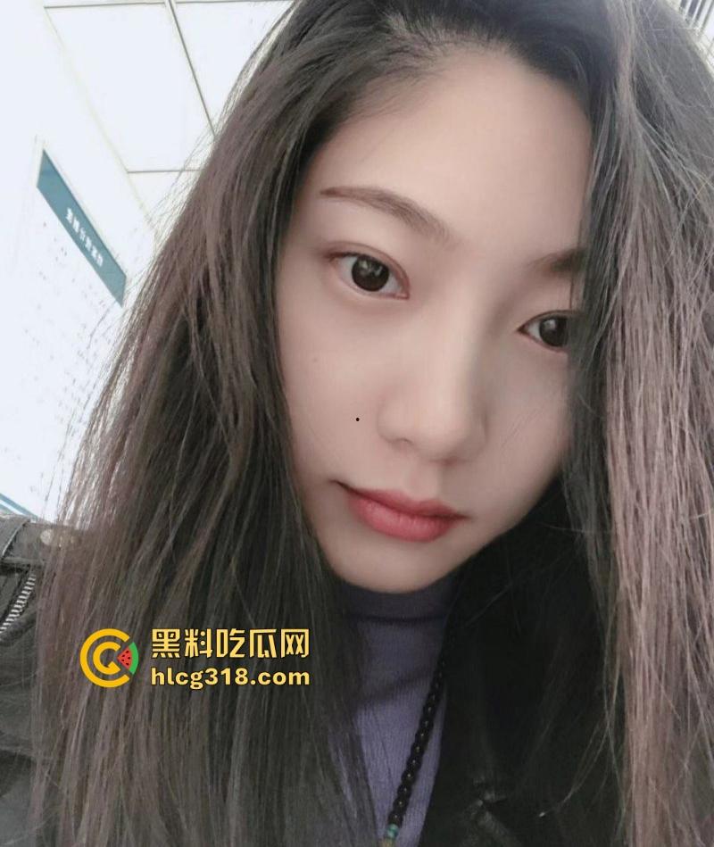 黑龙江熟女人妻【李简雅】因老公长期出差饥渴难耐，出轨偷吃被其发现，绿帽老公怒曝私拍泄愤！-5