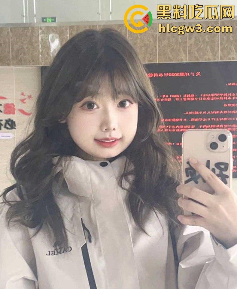 华南科技师范大学清纯女神【康雅婷】不雅视频外泄!黑丝美腿被男友扛起无套猛操,最后颜射全程劲爆!-8