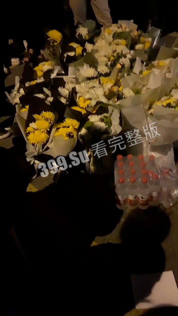 5.23 武汉汉阳弘桥小学 七岁孩子在校内遭老师开车碾压 后脑都压没了 校方拒绝提供监控 集体失声 家长集体讨说法-7