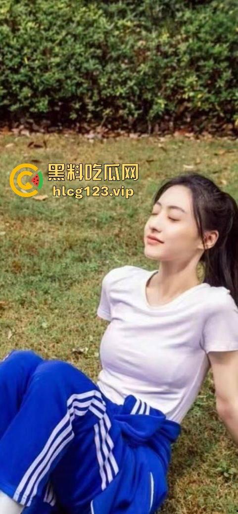 沈阳哥们嫖娼白嫖还威胁妹子!小刀在手,报警吓唬,草得全套不含糊,事后白嫖得手!-5