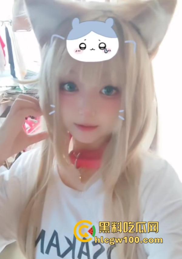 19岁学生骚婊【邵丽燏】土豪网调视频流出,乖乖掰逼拍内裤完成羞耻任务,小母狗本色暴露,真他妈骚到极致!-4