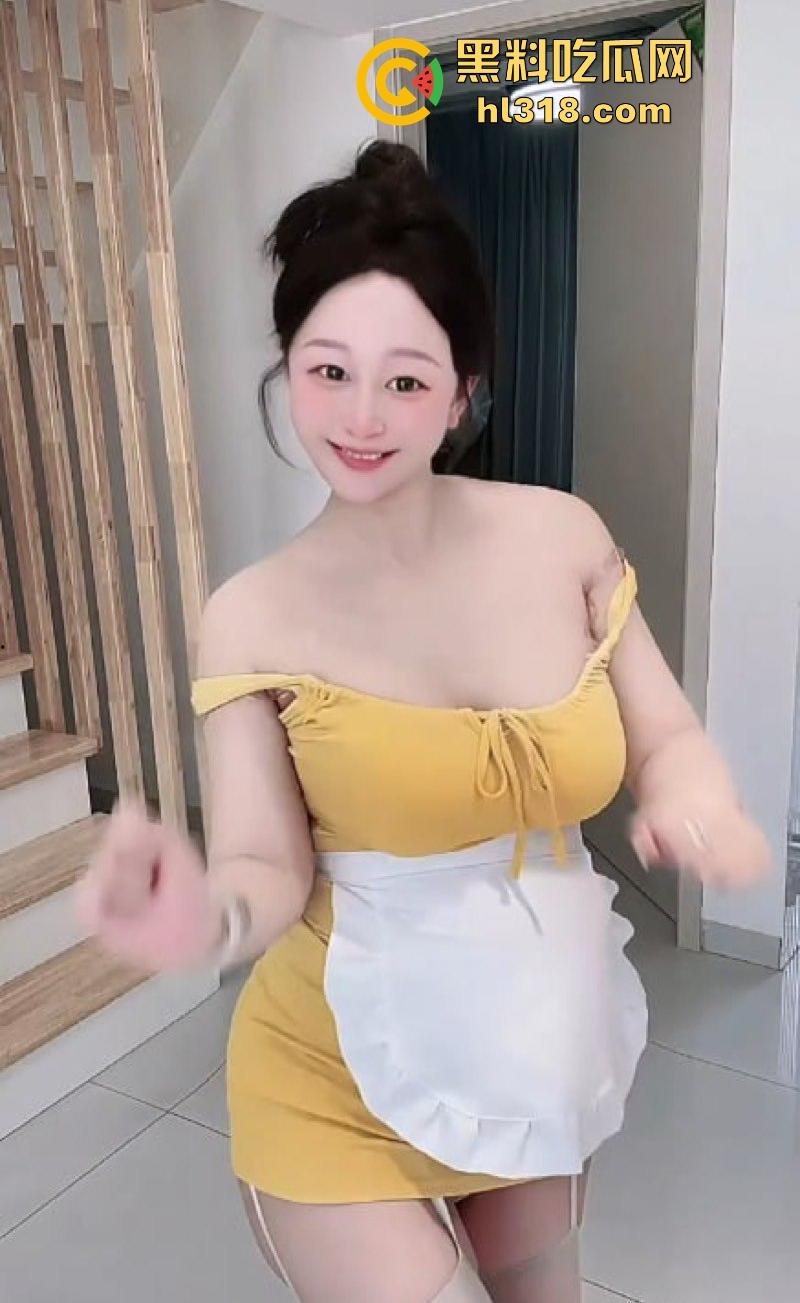 快手微胖网红【大财财啊】福利裸舞视频曝光,骚浪贱货的代名词,豪乳狂抖自慰插穴,淫劲儿爆棚!-5