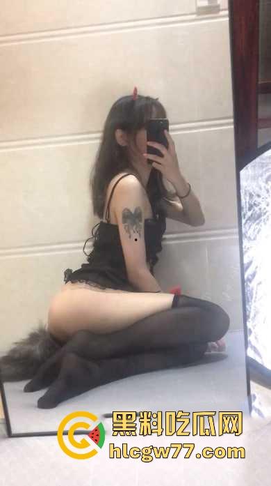 福建泉州医学高等专科学校母狗【高雨彤】露出自慰金主爆操视频泄露 年纪不大玩得挺花!独家曝光-7