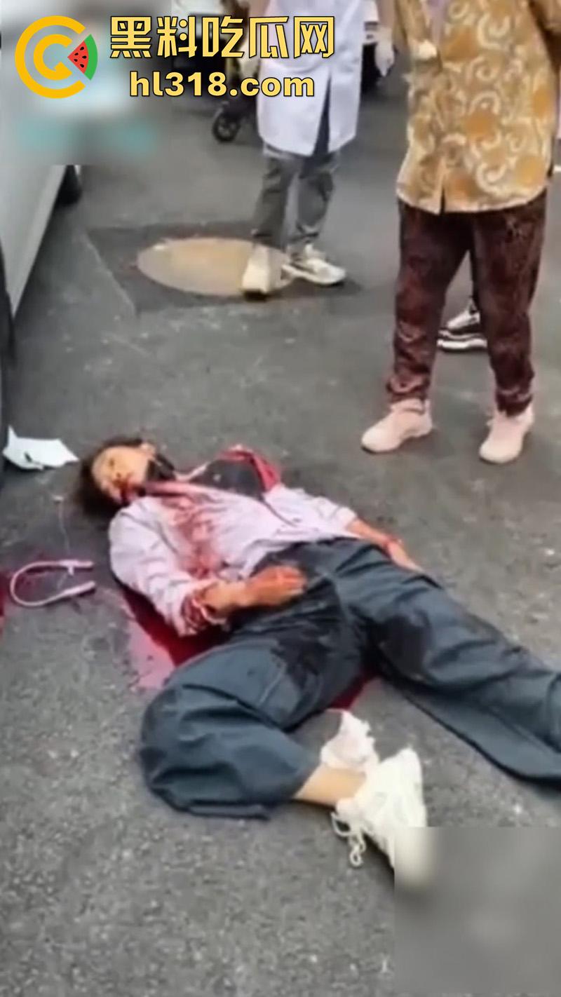 女子出轨被老公刀杀,云南夫妻在南京打工,想不到已婚妻子竟出轨工头,遭老公连捅数刀当场身亡!-7