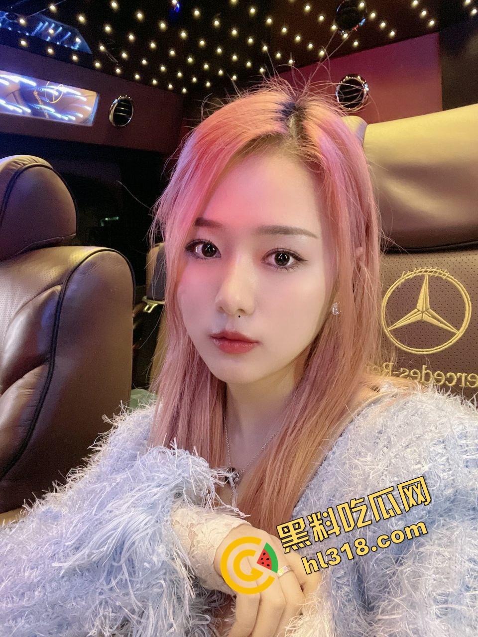 苏州高颜值名媛团,姐妹组团3P4P轮流服侍金主,一炮一个香奈儿包包,姐妹齐心闷声发大财!-7