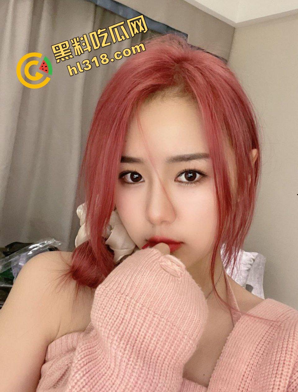 苏州高颜值名媛团,姐妹组团3P4P轮流服侍金主,一炮一个香奈儿包包,姐妹齐心闷声发大财!-11