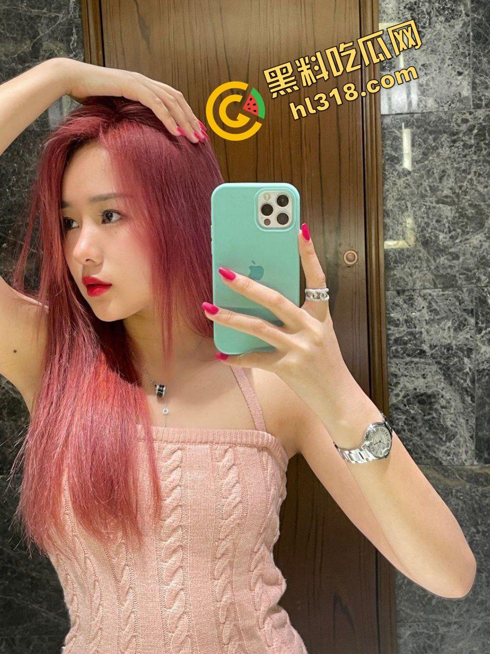 苏州高颜值名媛团,姐妹组团3P4P轮流服侍金主,一炮一个香奈儿包包,姐妹齐心闷声发大财!-12