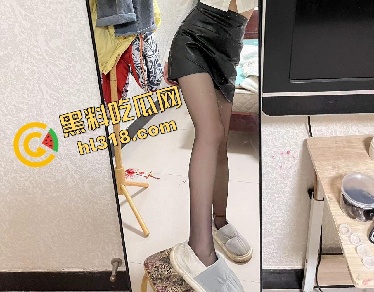 深圳全能业务哥住宅式租妻旅游火到全国,绿帽男亲定价出租老婆,内射人妻多P吃喝玩乐可包月可临时!-13