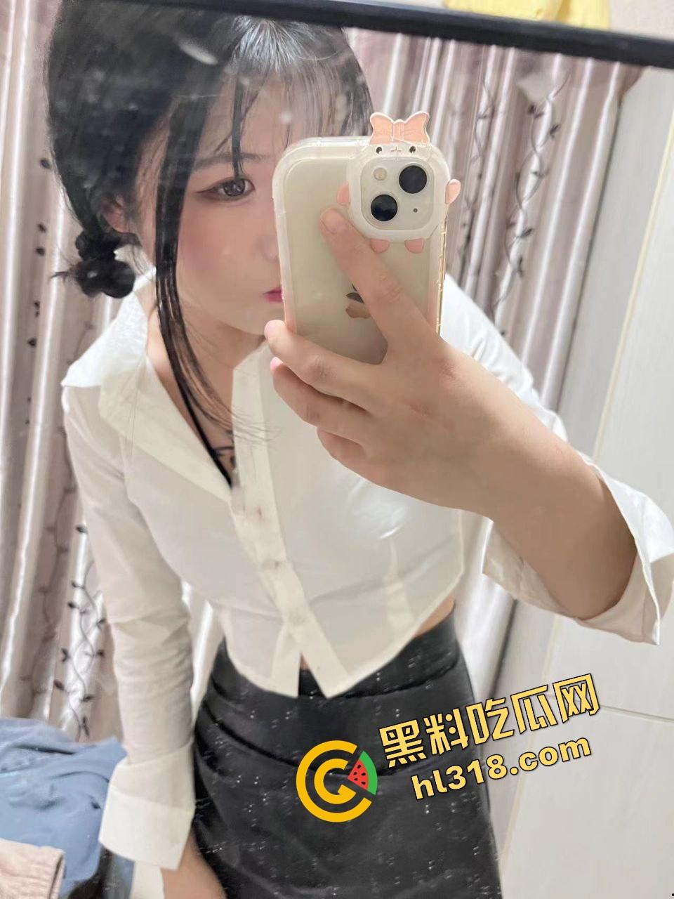 深圳全能业务哥住宅式租妻旅游火到全国,绿帽男亲定价出租老婆,内射人妻多P吃喝玩乐可包月可临时!-14