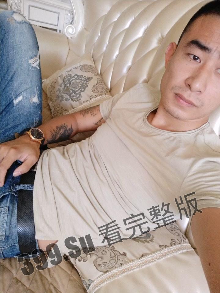 湖南岳阳高速事件 女子跪地脱光带狗链拍摄 SM 视频!路人狂追几里协助交警拦截 独家 SM 视频曝光!-3