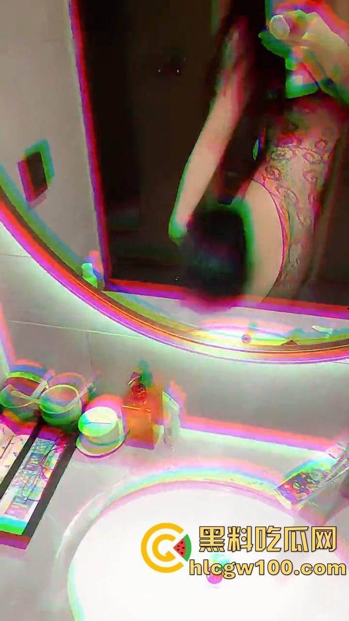 抖音TS【鱼仔】模特身材天使脸蛋竟是伪娘人妖,真的想一刀把他的大鸡巴给剁掉-8