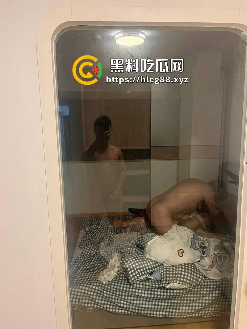 湖南人妻御姐【林菲菲】绿帽老公网上找单男,一边拍摄一边督战,是真的会玩。-9