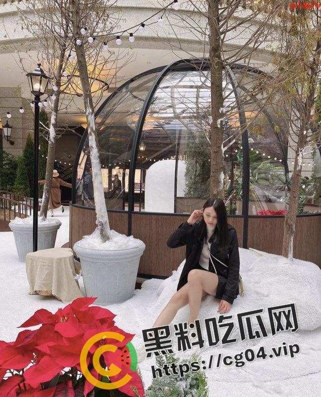 反差少妇!长相气质的同学私下里非常淫荡,手机里面泄漏包含给炮友口交,内射,被偷拍换衣服,还有在度假村厕所公然给炮友口交,绝对反差-1