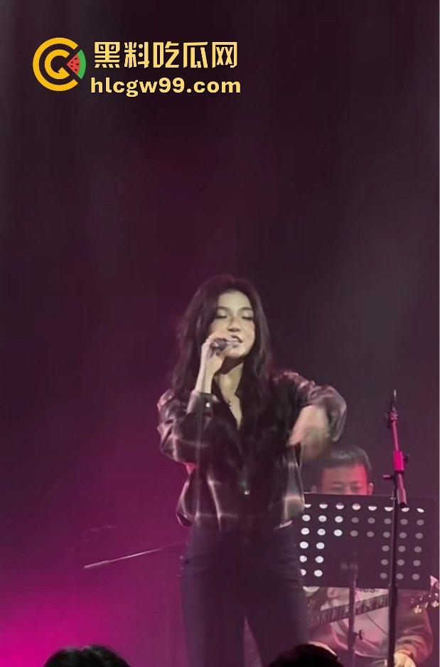 750万粉丝网红『李雨菲 』惊天爆料,舅舅新年祝福引发噩梦 回忆童年被猥亵细节全网炸裂!-19