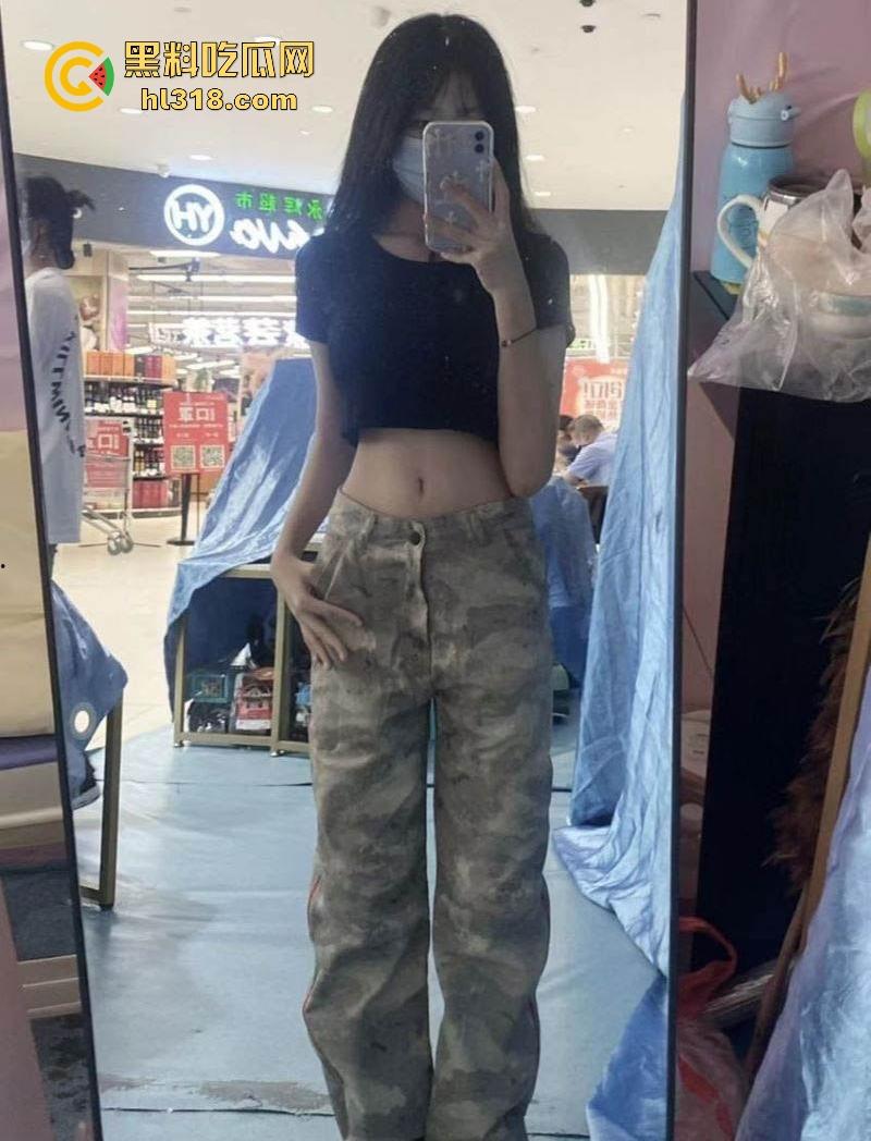 黑龙江极品萝莉【刘文玲】约炮视频曝光,反差母狗相约车震,后排极限口交骑乘,敏感小穴高潮颤栗不止!-3