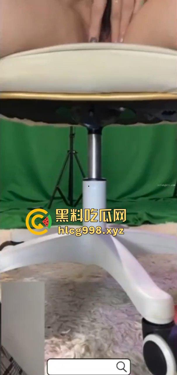 『燃舞蹈雅菲』直播抠逼画面泄露!金主大哥视频指挥,双视角玩得飞起,直播间粉丝被耍了!-6