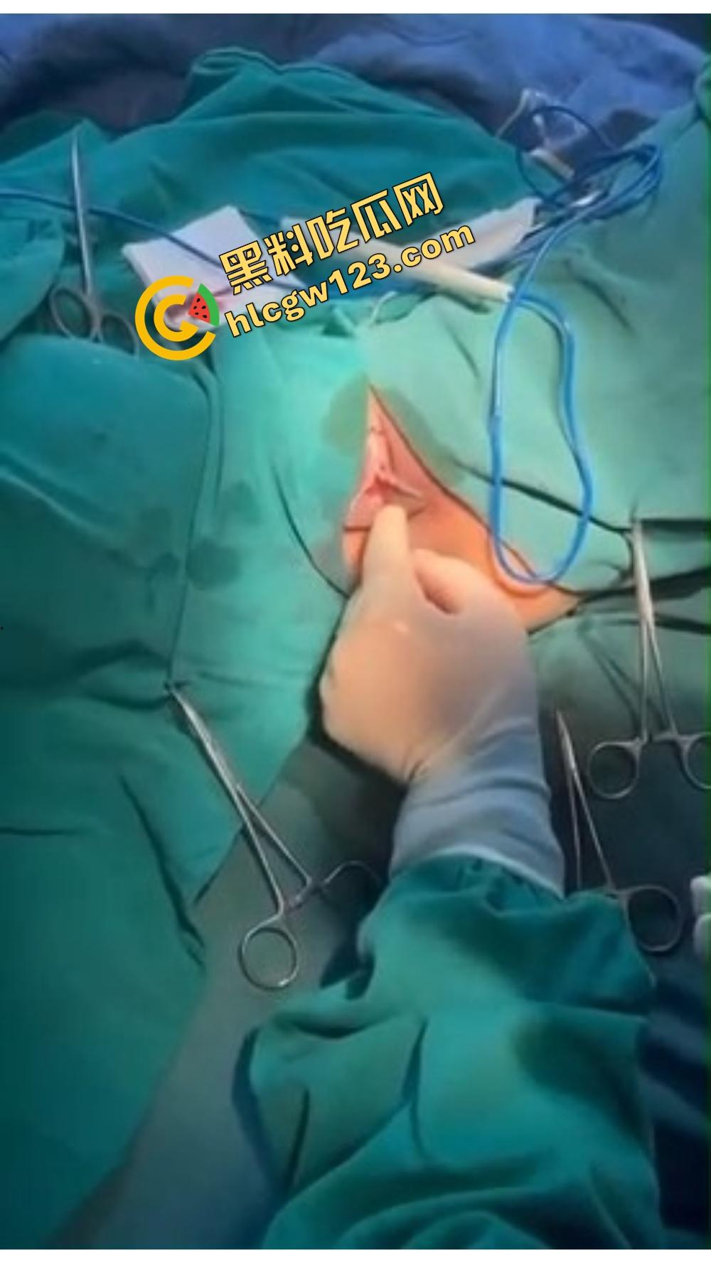 别再幻想什么天生紧致了，都是海克斯科技硬给收的，这年头的小穴，哪有天然紧的？没整过你都不配叫tight！-5