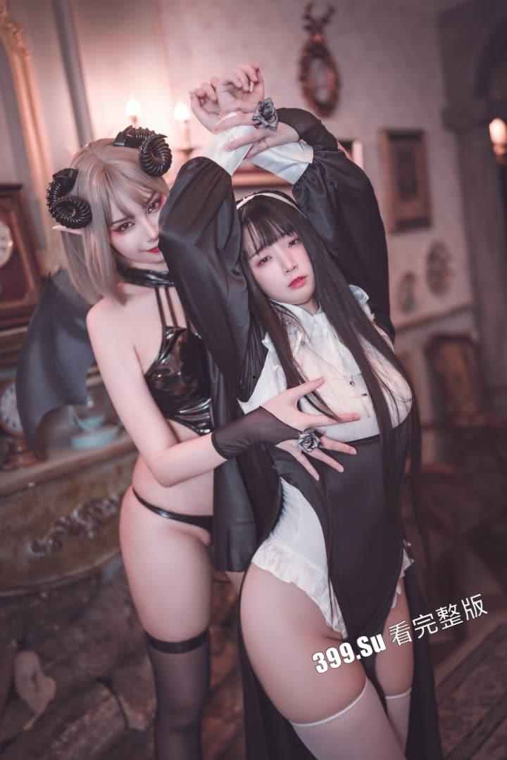 推特福利姬「落落Raku」cos极致的骚女仆 自慰户外露出 和小姐妹互相成就 被金主乖乖调教(70P私拍+40V福利视频合集)-20