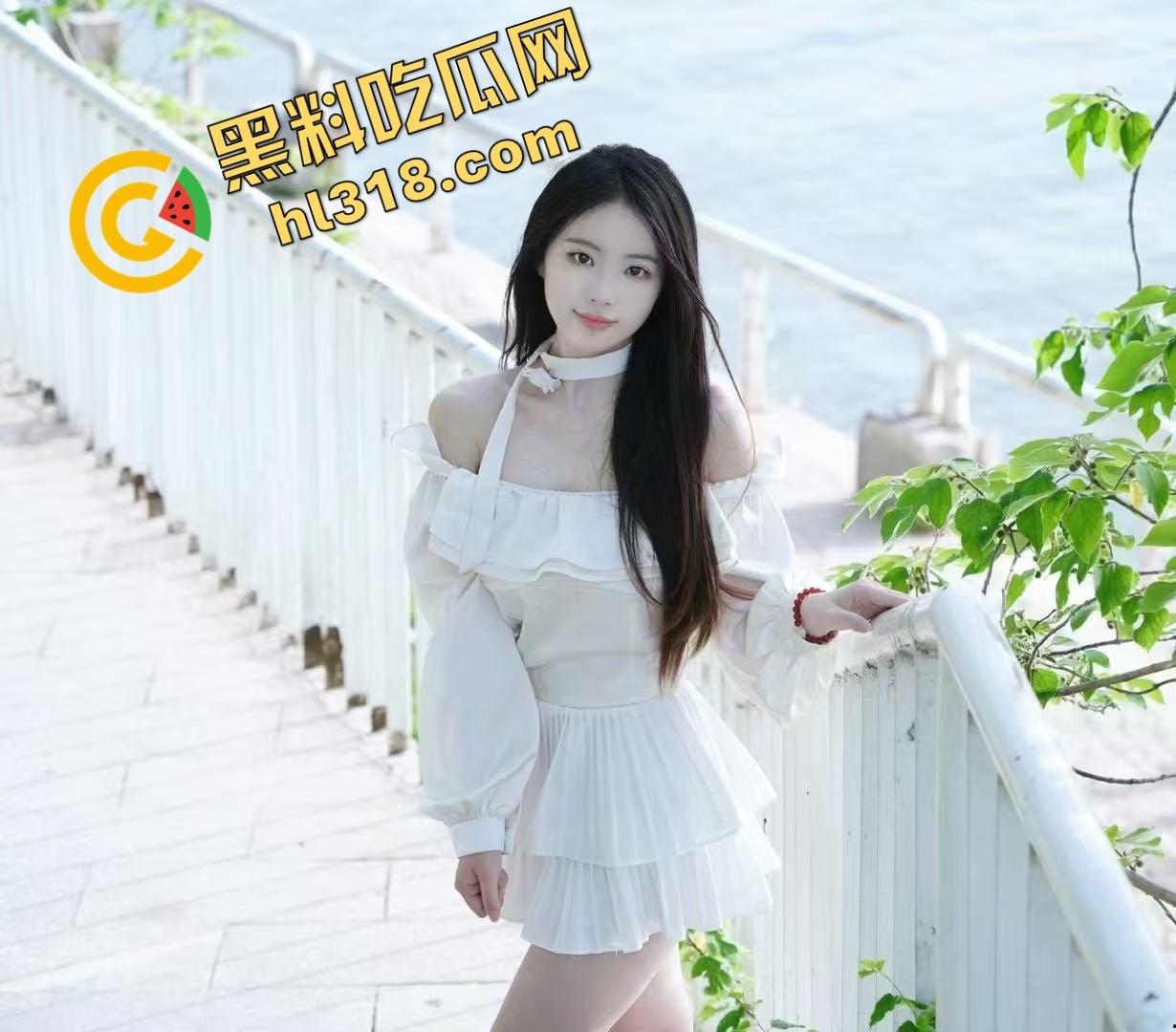 酒店惊现自挂门框肉便器,门上吊着要鸡巴求操,骚货还还开门楼道跳蛋自慰,对着监控玩逼叫到天亮!-3