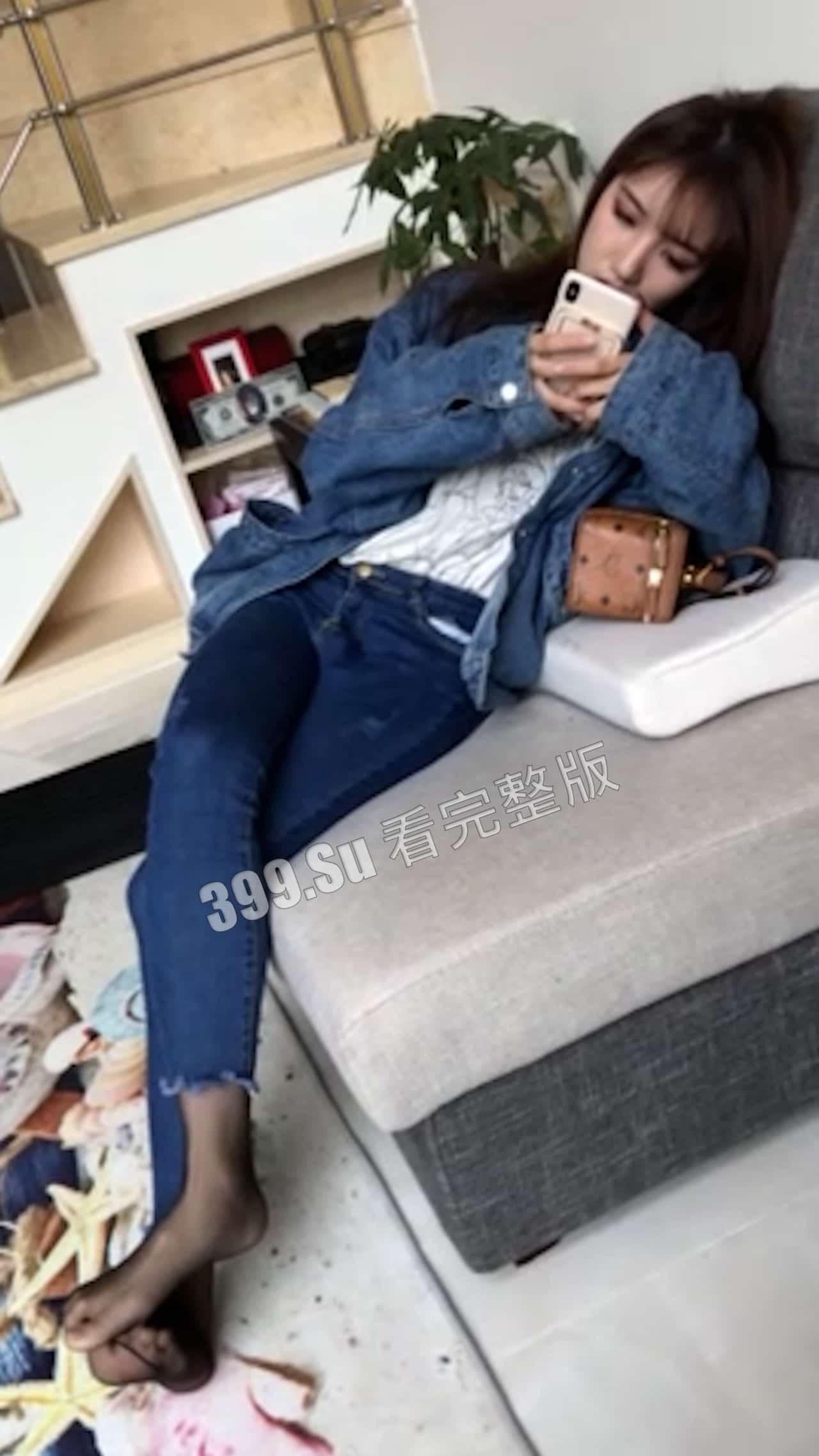 #江大校花 #流出 #自拍 #SM 人前高冷校花背地里也是条闷骚母狗 更衣室卖力服侍金主-9