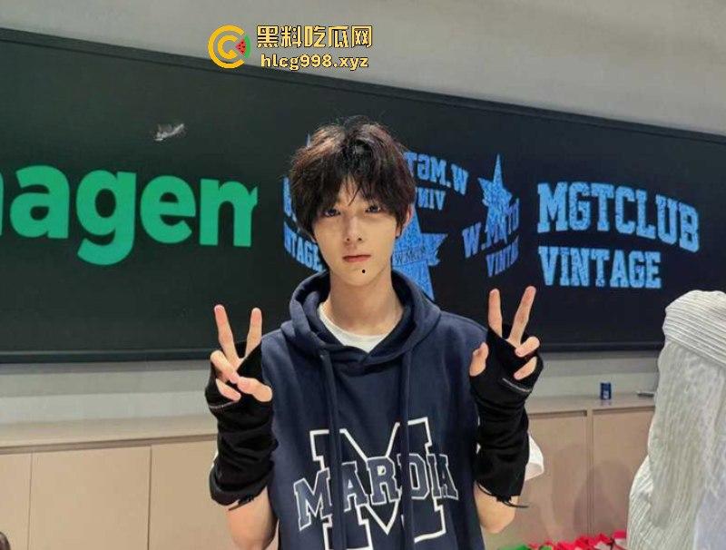 抖音77w粉网红【新澈】本名【徐阳】出道既塌房 入驻抖音成网红又被爆是男同 恋爱期间出轨多人  屁股也是真忙啊-34