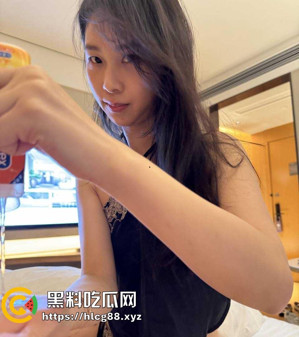 白天美容脸晚上滋润逼,揭阳时肌少妇【黄梦佳】全方位伺候金主爽翻天,饥渴骚货视频曝光!-7