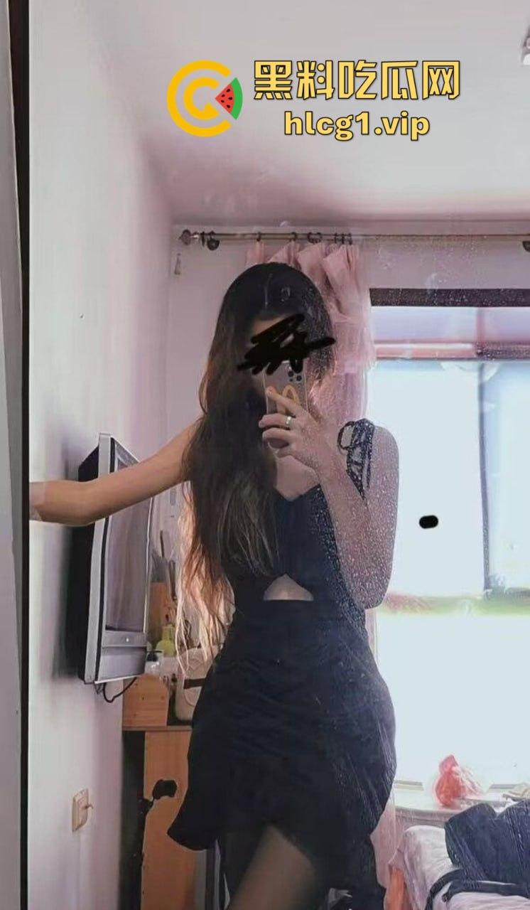 四川传媒大学女神『 林幼薇』的私密视频流出!被绿帽奴男友背后捅刀,鲜花插在牛粪上!-4