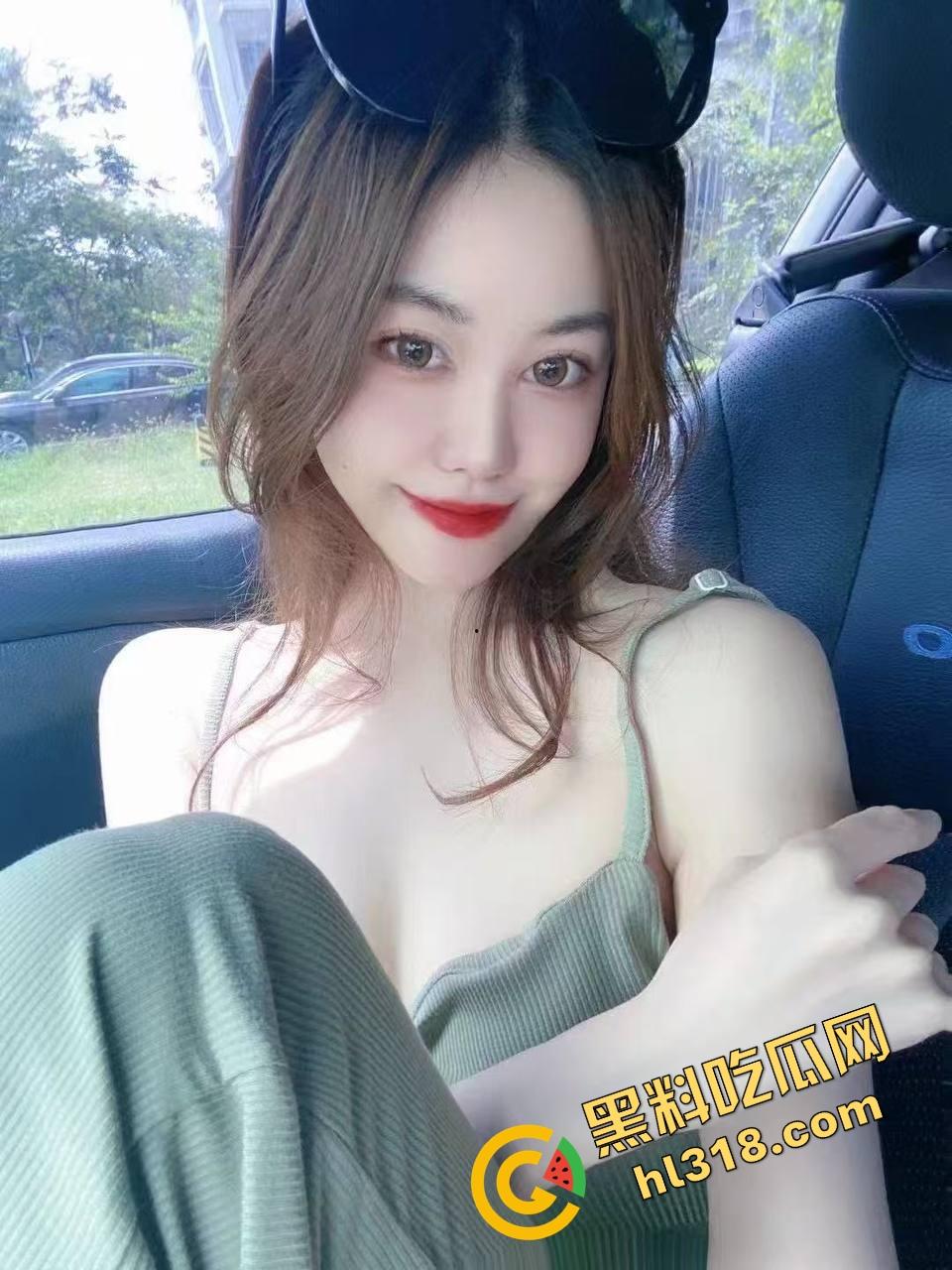 丰乳肥臀女上位开骑,自动档全力摇,只管硬只管射,这种火力你能挺几秒?一般人撑不过三十秒!-3