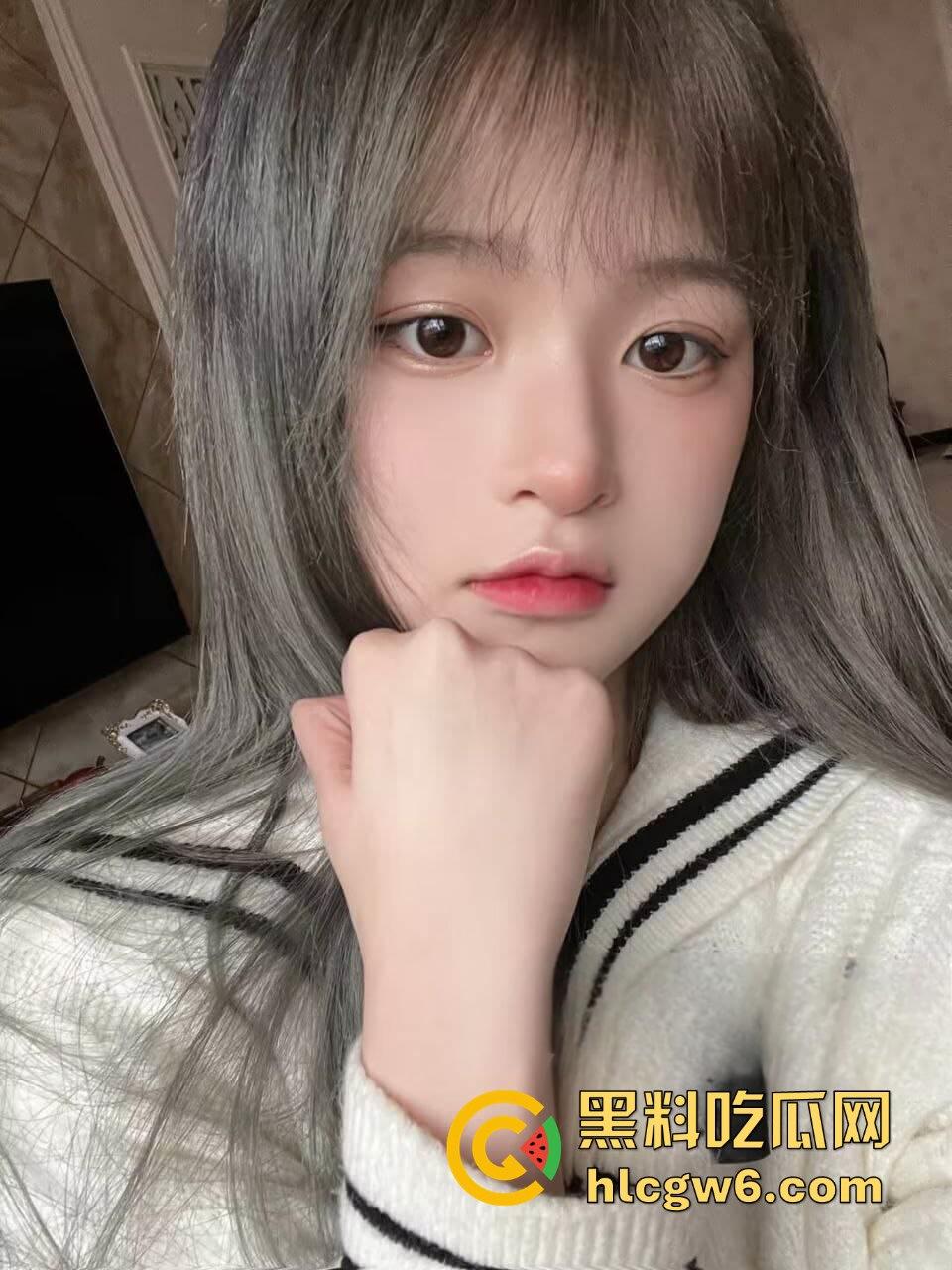 金钱才是男人的终极武器 宁波土豪砸下04年双马尾JK洛丽塔『周余』，天桥下车震蒸桑房后入办公室内射全活解锁！-2