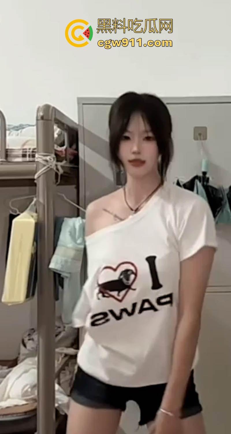 江西工商学院极品学妹【池彦佳】约炮视频曝光,交友不慎约炮渣男无情曝光,深喉口交打桩后入 画面火辣到炸!-3