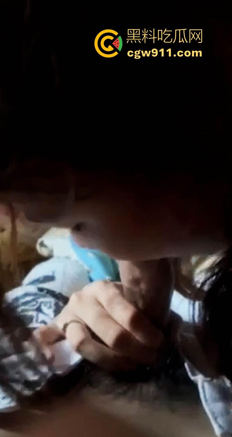 江西工商学院极品学妹【池彦佳】约炮视频曝光,交友不慎约炮渣男无情曝光,深喉口交打桩后入 画面火辣到炸!-5