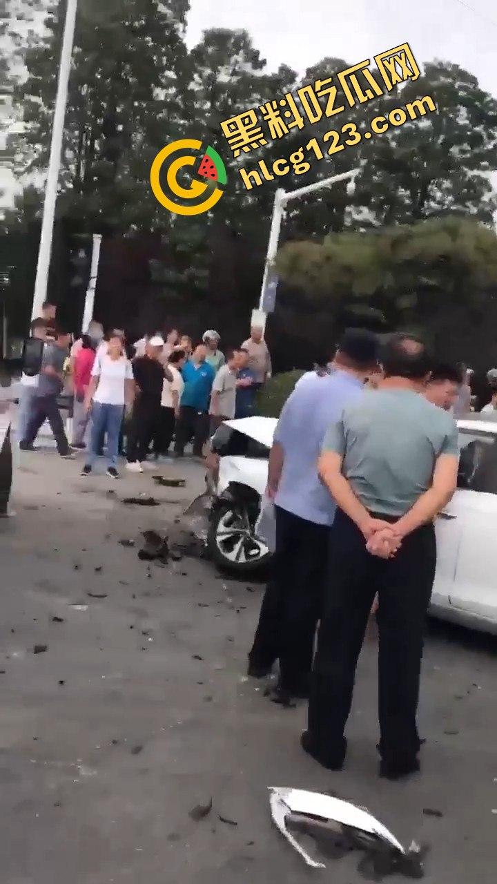 江苏泗洪惊魂一幕!男子送妹妹上学突发疾病,酿成悲剧!-6