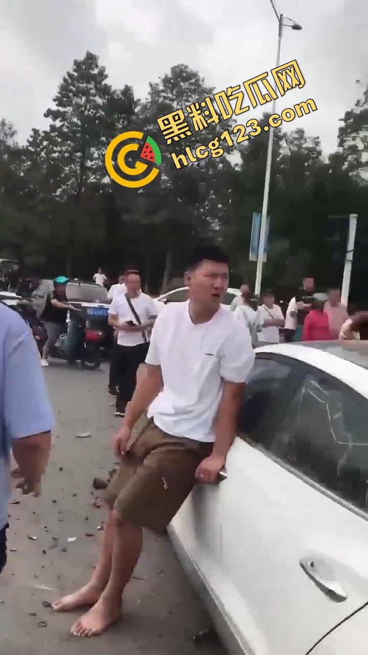 江苏泗洪惊魂一幕!男子送妹妹上学突发疾病,酿成悲剧!-7