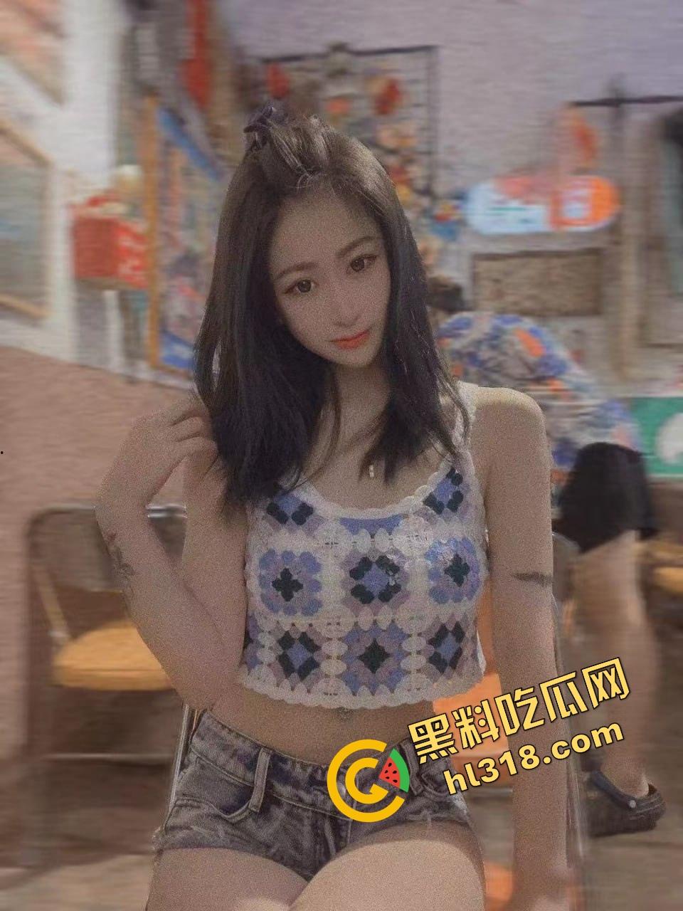 大奶纹身少妇偷情玩花样,床上让小伙边操边打电话给老公,娇喘偷情求别太猛,刺激的一批!-2