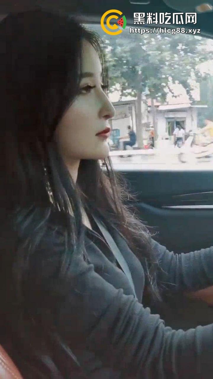 大神狂操东航极品空姐【朵朵】饭后嫩屄从阳台捅到浴室干翻床,落地窗后入嫩逼喷汁,这骚婊艺术级操法爽爆!-1