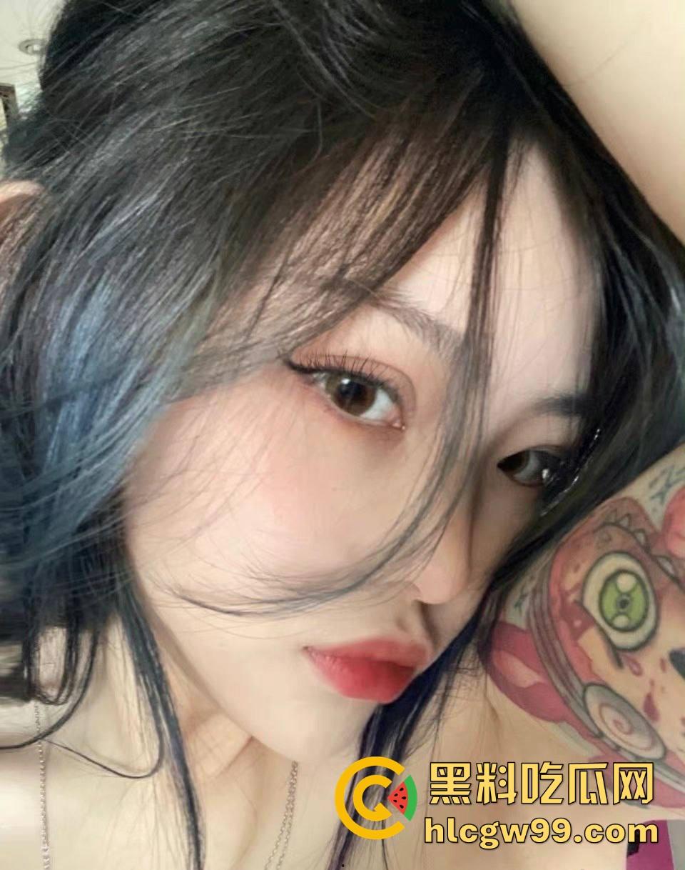 过年带女朋友做发型,换个颜色换种骚劲,看兄弟们能不能撸出来?新年新造型,连姿势都得玩点新花样!-6