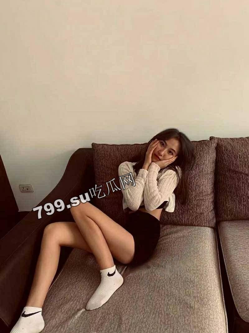 云盘泄密!超高颜值 极品身材 清纯学生妹 与男友啪啪自拍视频被流出-2